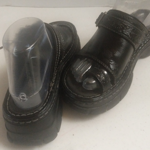 Emergency Exit Platform Slides Vegan Faux Leather Toe Thong Womens Black Sizes 7 - Picture 5 of 15